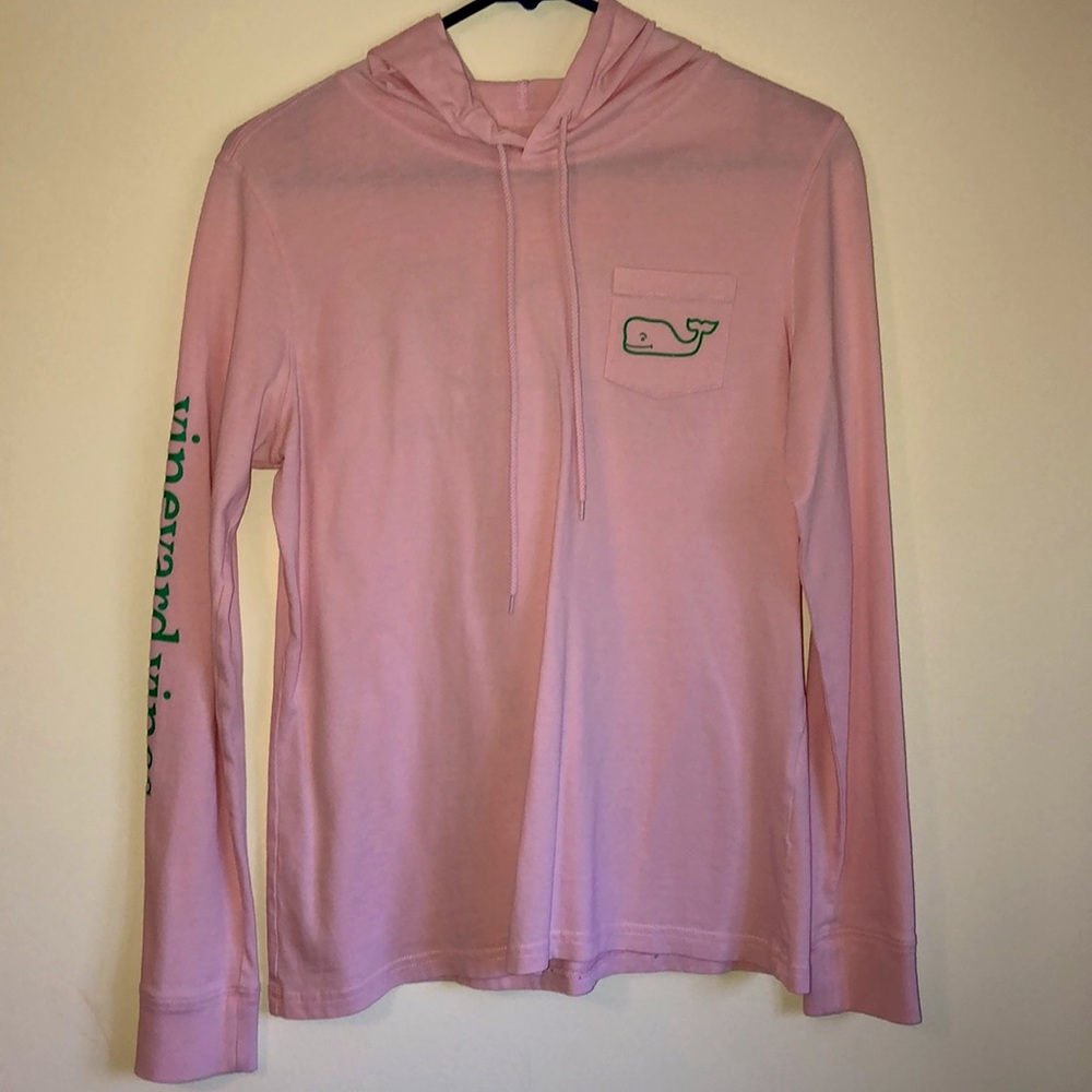 Vineyard Vines pink hoodie tee